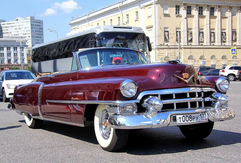 Coche cadillac antiguo